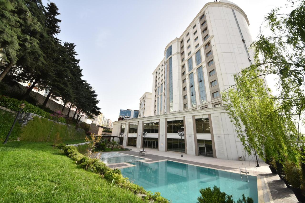 โรงแรมอิสตันบูล โกเนน ภายนอก รูปภาพ The hotel's swimming pool