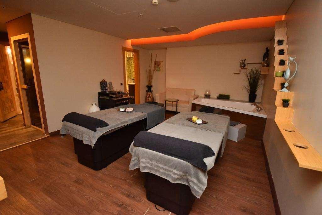 โรงแรมอิสตันบูล โกเนน ภายนอก รูปภาพ A spa in Germany