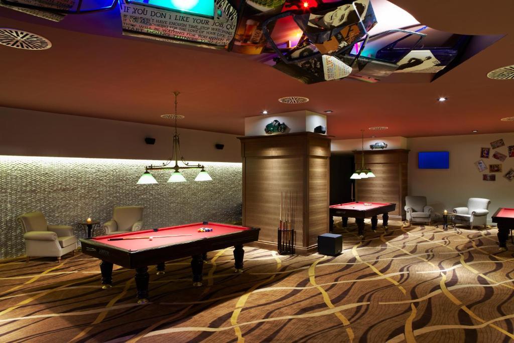 โรงแรมอิสตันบูล โกเนน ภายนอก รูปภาพ The Billiard Room